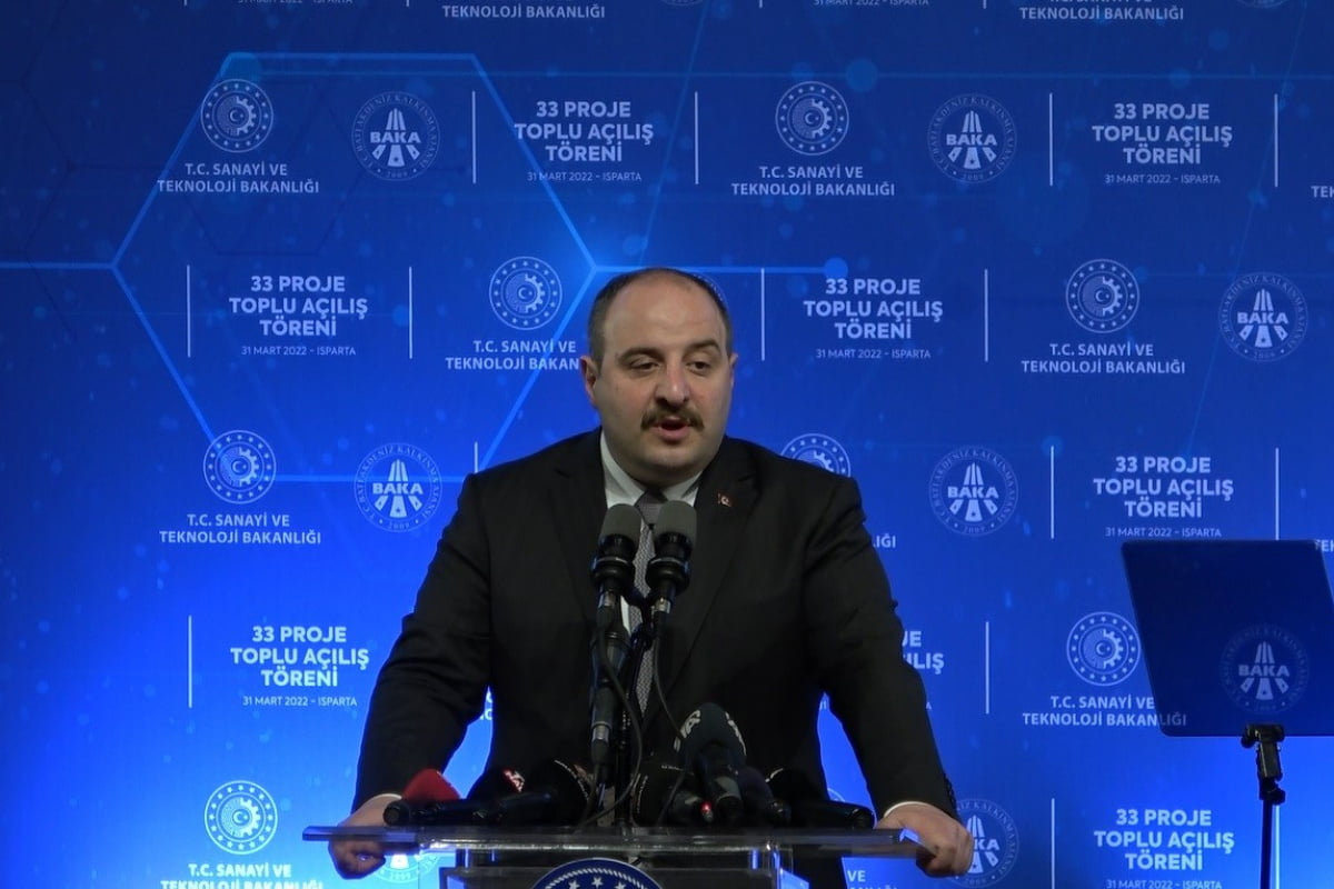 Bakan Varank: Sanayi ve Teknoloji Bakanı Mustafa Varank, “Milletimizin yaşadığı sıkıntıları görmezden