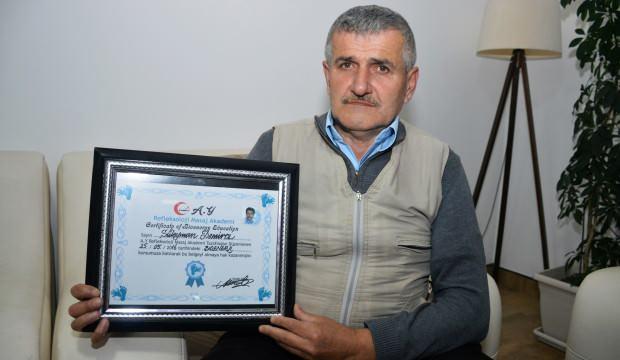 Sakarya'nın Karasu ilçesinde yaşayan ve Mıknatıs Adam olarak tanınan Süleyman