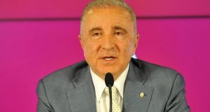 Galatasaray eski Başkanı Ünal Aysal, sarı-kırmızılılarda 30 Nisan'da yapılacak Olağanüstü