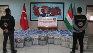 Son dakika... Ticaret Bakanı Mehmet Muş, Gürbulak Sınır Kapısı'ndan Türkiye'ye