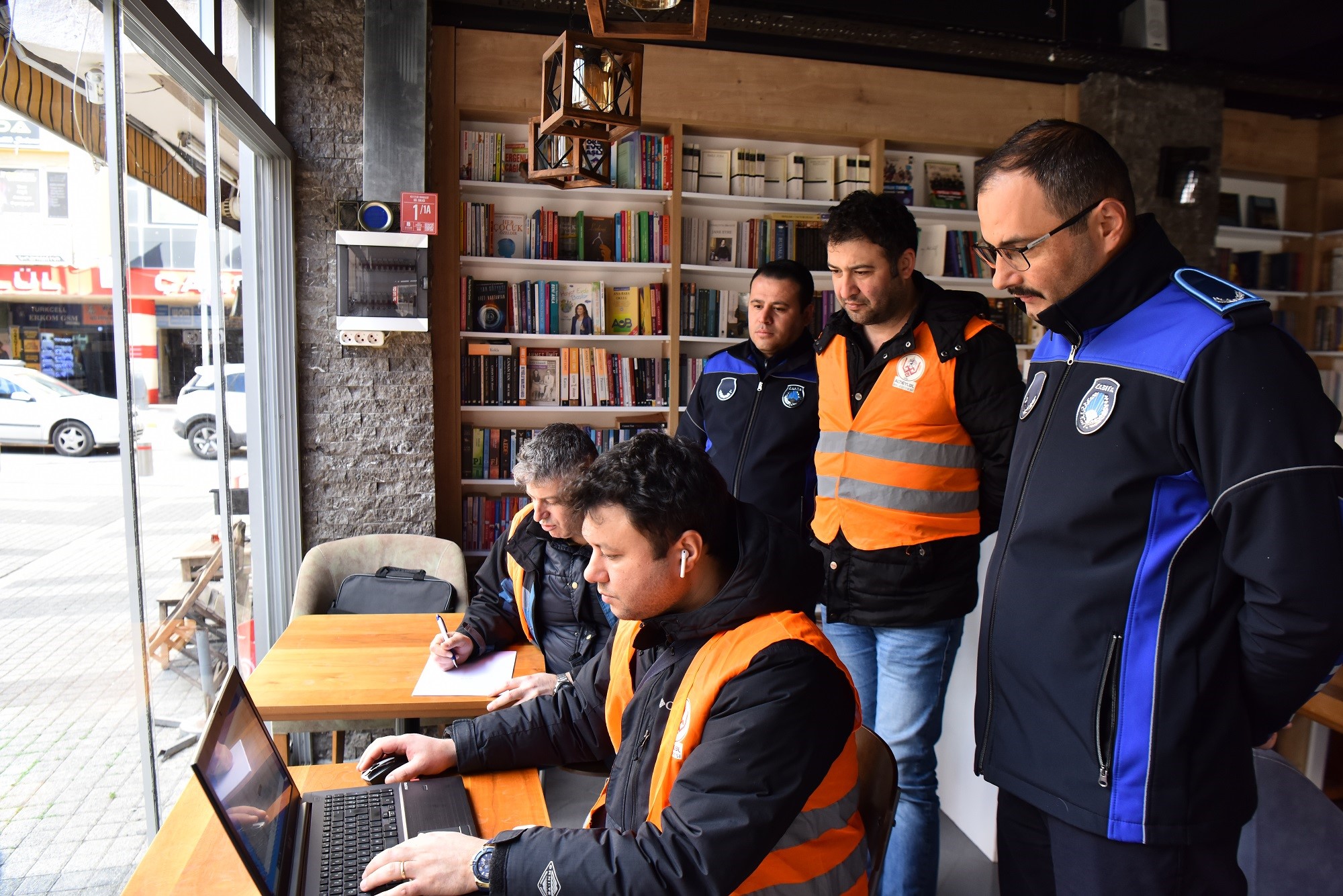 Altıeylül’de bina denetimleri başladı Altıeylül Belediyesi Mart Ayı Meclis Toplantısında başkanlık oluruyla kurulması kararlaştırılan