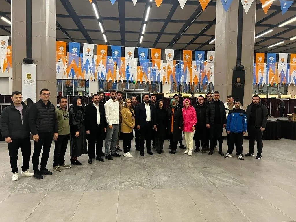 AK Parti Balıkesir’de demokrasi şöleni yaşandı AK Parti Balıkesir 28. Dönem Milletvekilliği Aday Adaylığı Elektronik Teşkilat Temayül Yoklaması
