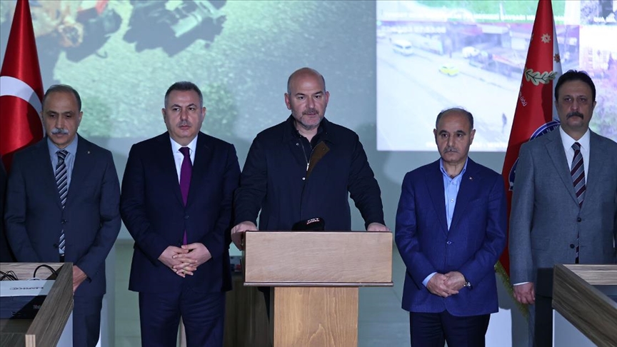 İçişleri Bakanı Süleyman Soylu, Adana’da ikincisi gerçekleştirilen “Kökünü Kurutma Operasyonu”nda