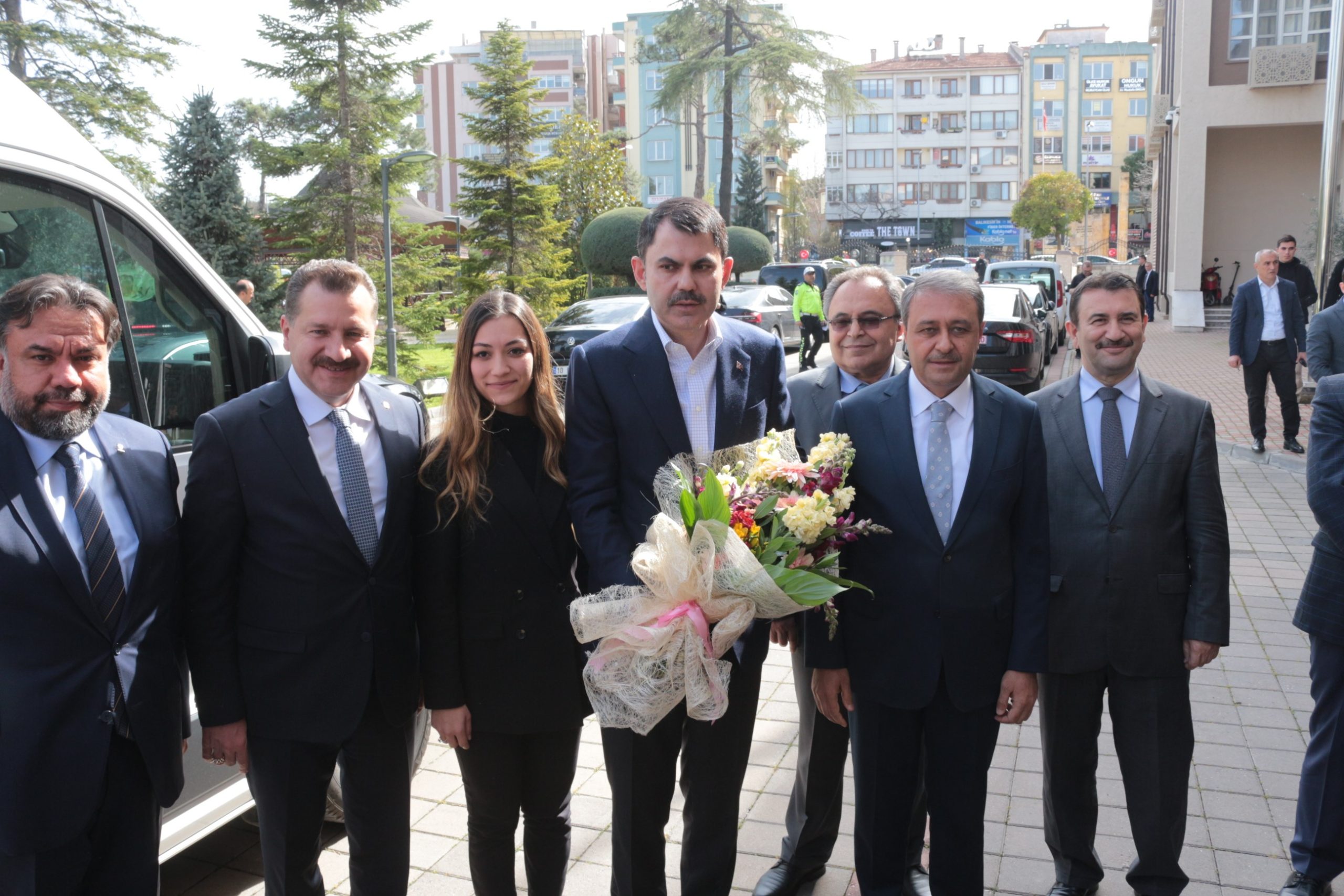 Çevre, Şehircilik ve İklim Değişikliği Bakanı Murat Kurum Balıkesir’de BALIKESİR (İHA) – Çevre, Şehircilik ve İklim Değişikliği Bakanı Murat