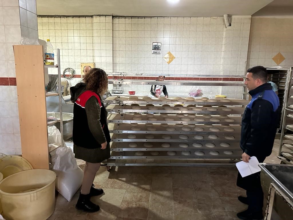 Bandırma Belediyesi’nden ramazan denetimleri Gökhan Dağlı BALIKESİR (İHA) – Balıkesir’in Bandırma ilçesinde Bandırma Belediyesi