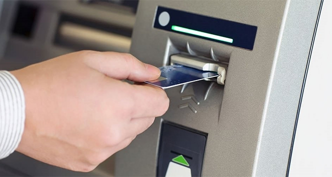 ATM’ye kartını kaptıranlar dikkat….. Yargıtay, bankamatik arızası yaşayan müşterileri ilgilendiren emsal bir karara imza