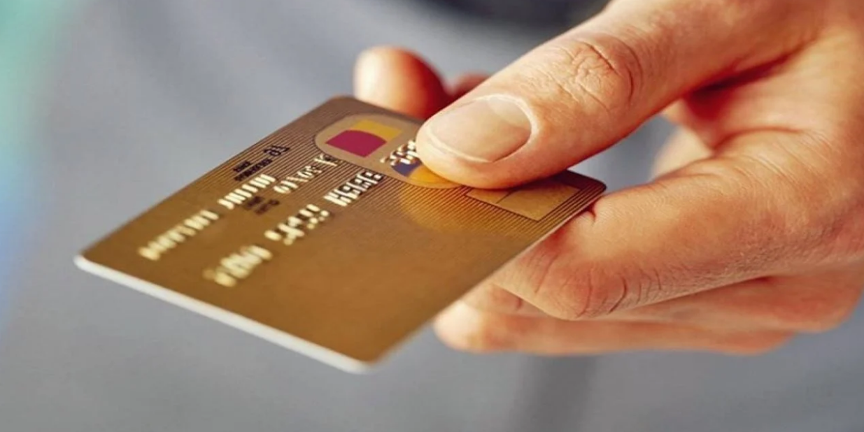 Kredi Kartından Nakit Avansla İlgili Önemli Değişiklik Bankalar, kredi kartına nakit avansta limitleri daraltıyor… Elinde nakit bulundurmak