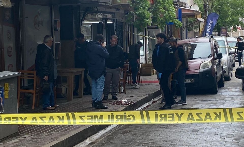 Balıkesir’in Bandırma ilçesinde Dere mahallesi General Halit caddesinde çıkan tartışmada