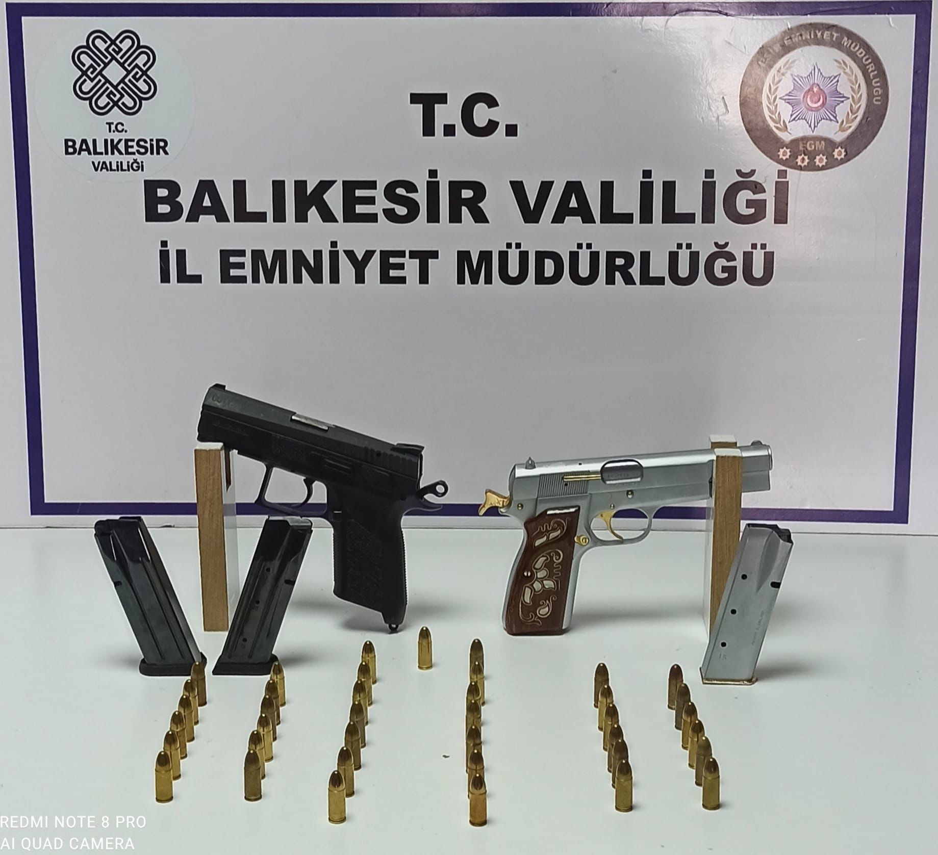 Balıkesir’de polis 40 aranan şahsı yakaladı BALIKESİR (İHA) – Balıkesir’de Asayiş Şube polislerinin il genelinde yaptıkları
