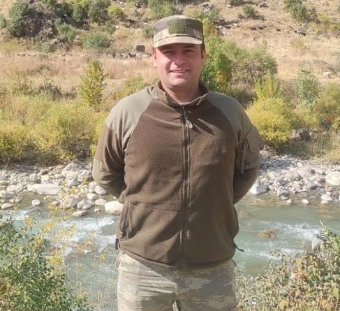 Balıkesirli şehit Uzman Çavuş Öztürk köyüne defnedilecek BALIKESİR (İHA) – Şırnak’ta meydana gelen otobüs kazasında şehit olan
