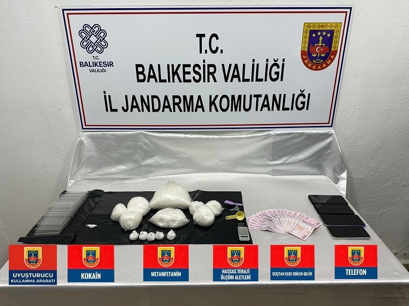 Jandarmadan 29 şahsa uyuşturucu operasyonu Balıkesir’de jandarma ekipleri il genelinde yaptıkları asayiş ve uyuşturucu madde