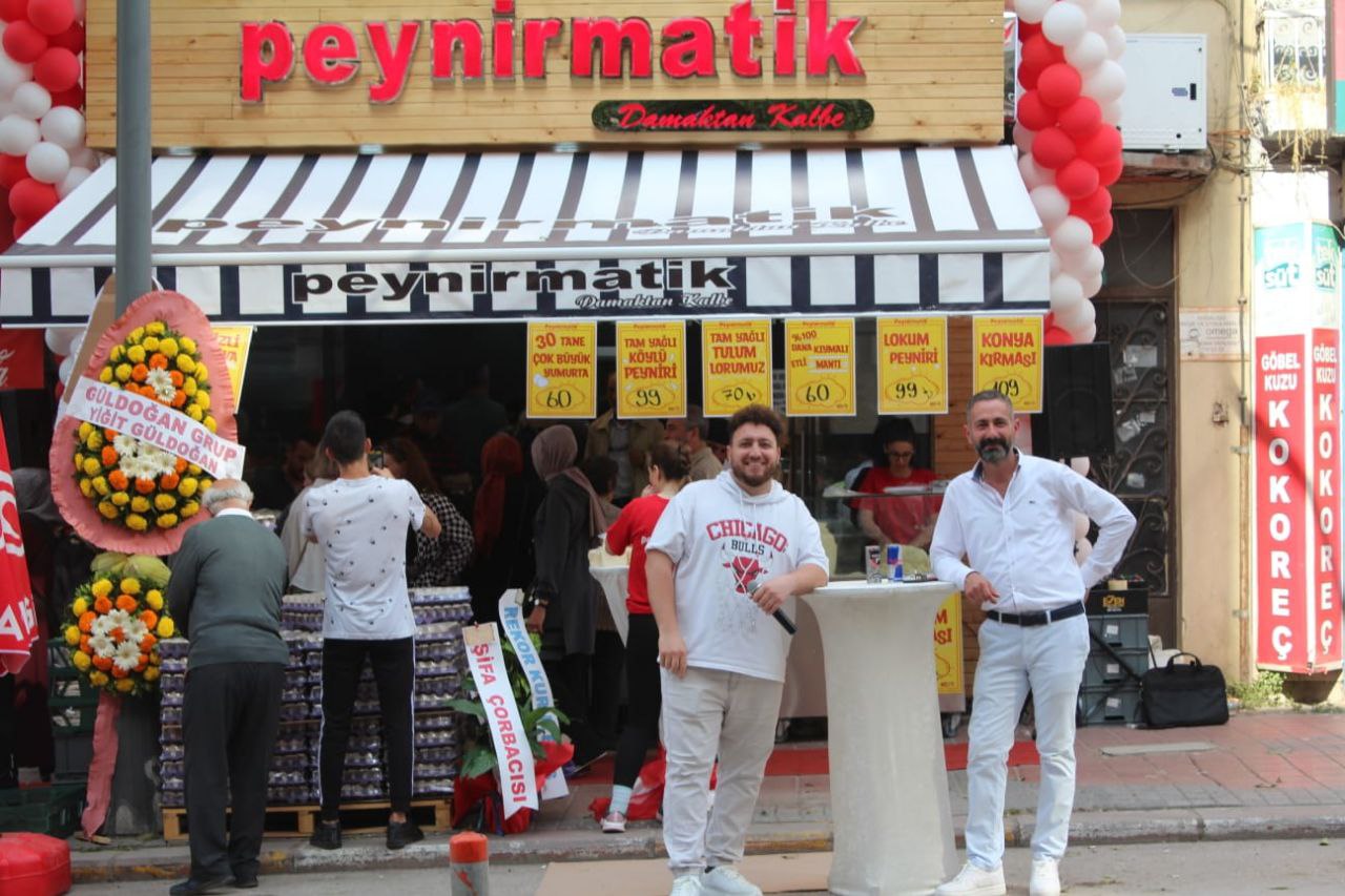 PEYNİRMATİK BANDIRMA’DAKİ 2.ŞUBESİNİ AÇTI Türkiye’de peynir üretimi ve satışında marka olmak hedefiyle yola çıkan