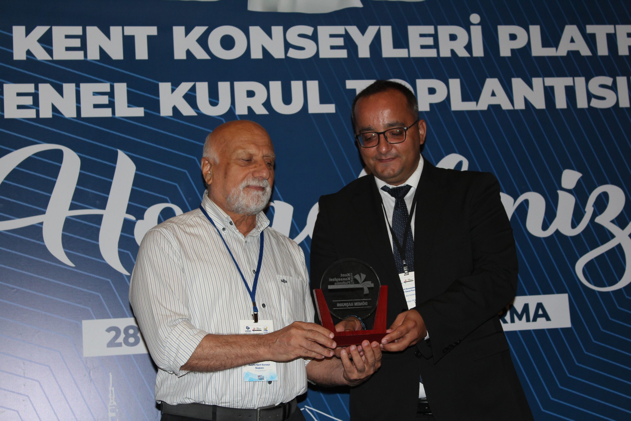 Bandırma Kent Konseyi Başkanı Serdar Polat’tan Teşekkür 29. Genel Kurulumuza bizzat katılarak aramızda yer alan Cumhuriyet Halk
