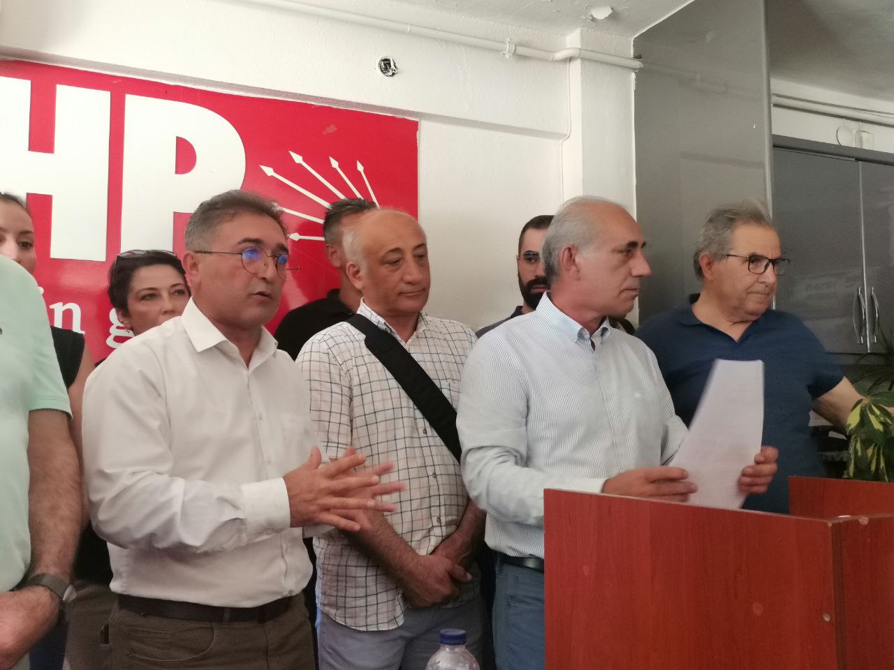 Bandırma Belediyesi Eski Meclis Üyesi Mimar Cemal Adıgüzel, CHP Bandırma