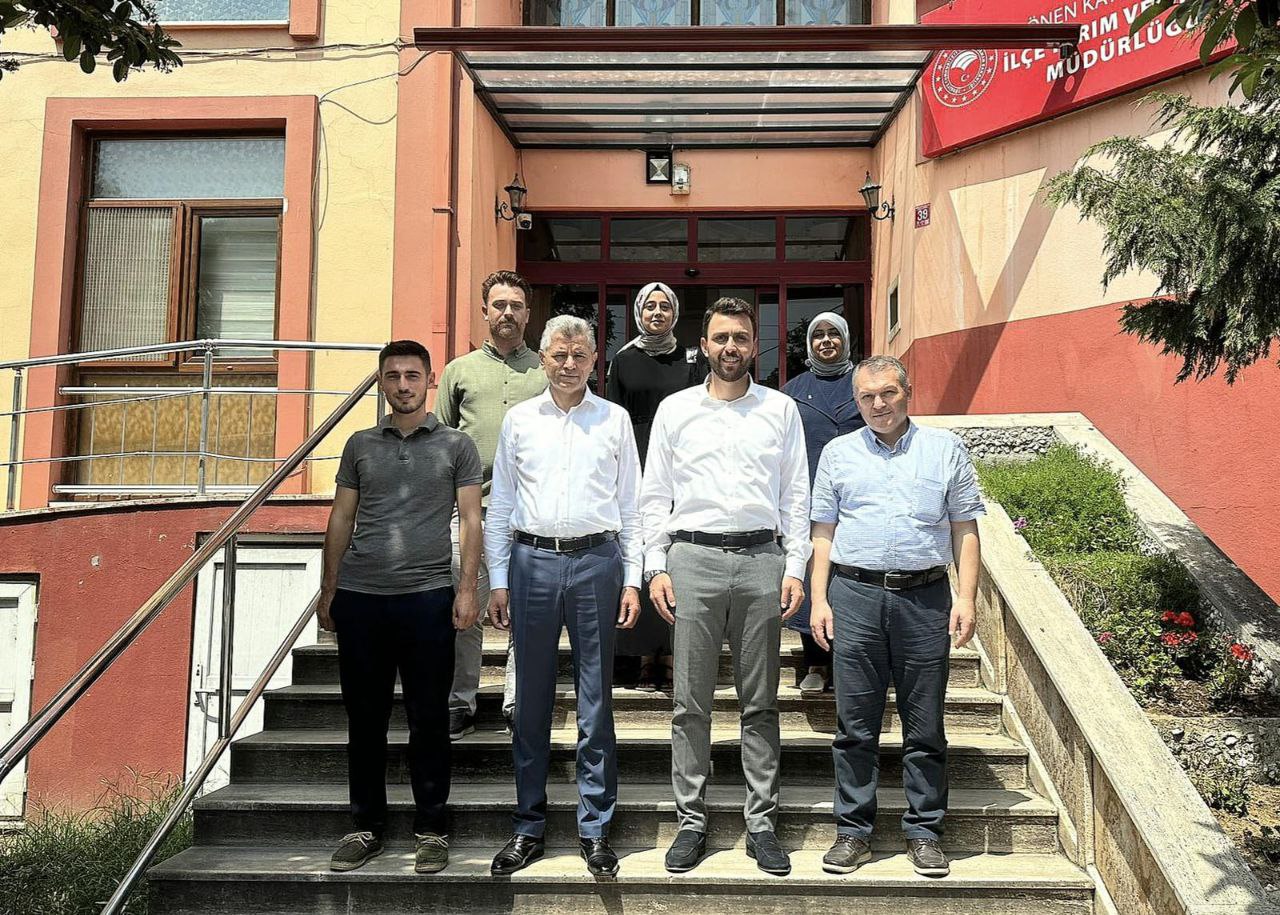 Balıkesir’in en genç Milletvekili Ali Taylan Öztaylan, göreve geldiği günden