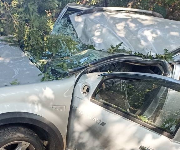 Balıkesir’in Gönen ilçesinde Balya yolu üzerinde meydana gelen trafik kazasında