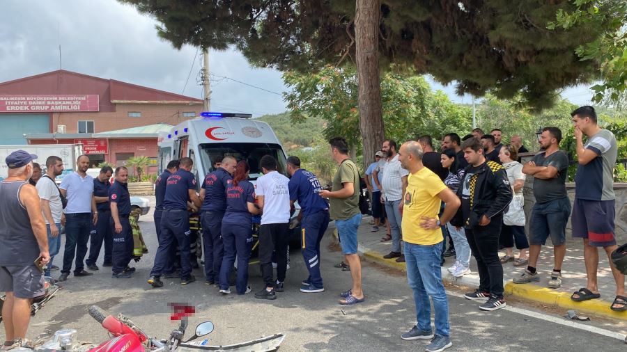 Erdek’te otomobil ile motosiklet çarpıştı: 1 yaralı Balıkesir’in Erdek ilçesinde otomobil ile motosikletin karıştığı kazada motosiklet sürücüsü