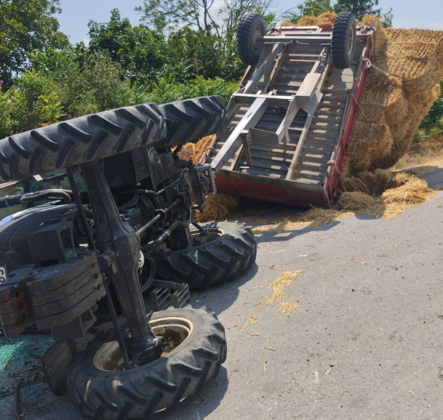 Balıkesir’in Susurluk ilçesinde meydana gelen traktör kazasında 1 kişi yaralandı.
