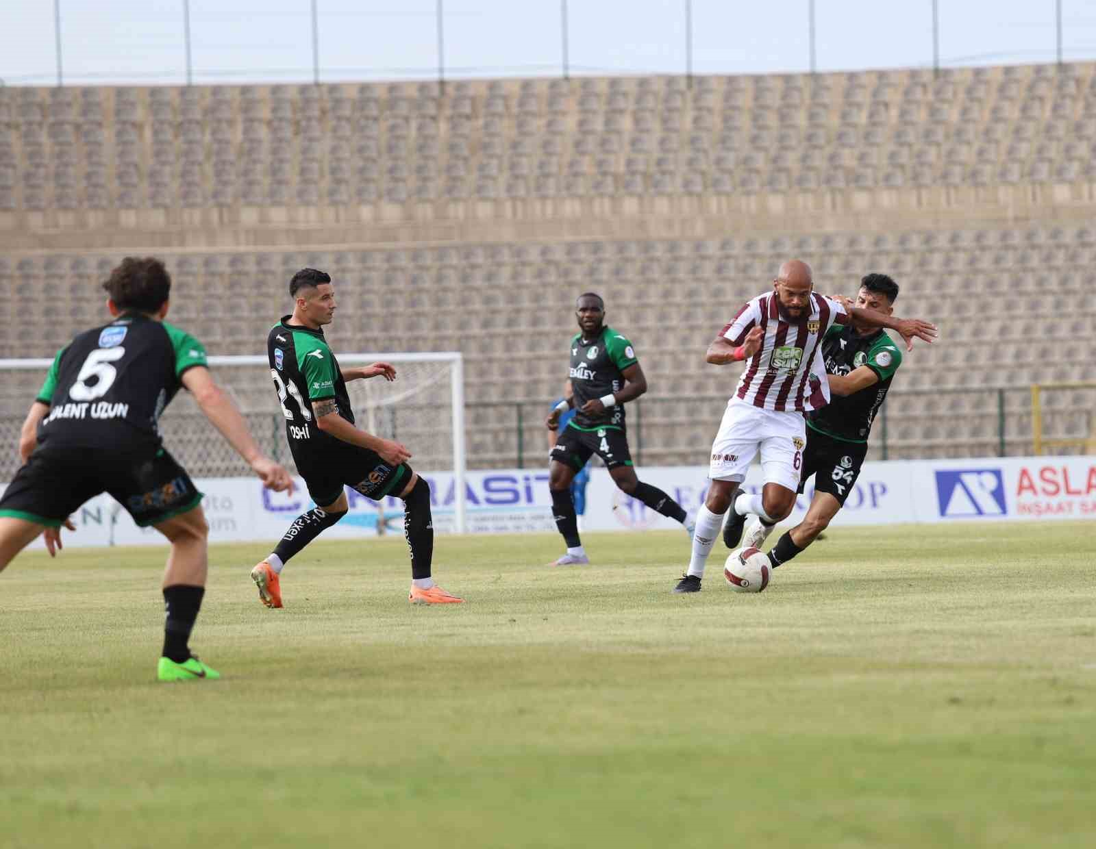 Trendyol 1. Lig’in 4. haftasında Bandırmaspor sahasında Sakaryaspor’u 3-1 mağlup