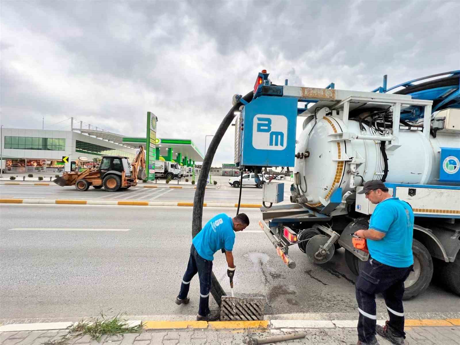 Balıkesir yağmur ve sağanak yağışa hazır Balıkesir Büyükşehir Belediyesi BASKİ Genel Müdürlüğü, 20 ilçede yağmur suyu