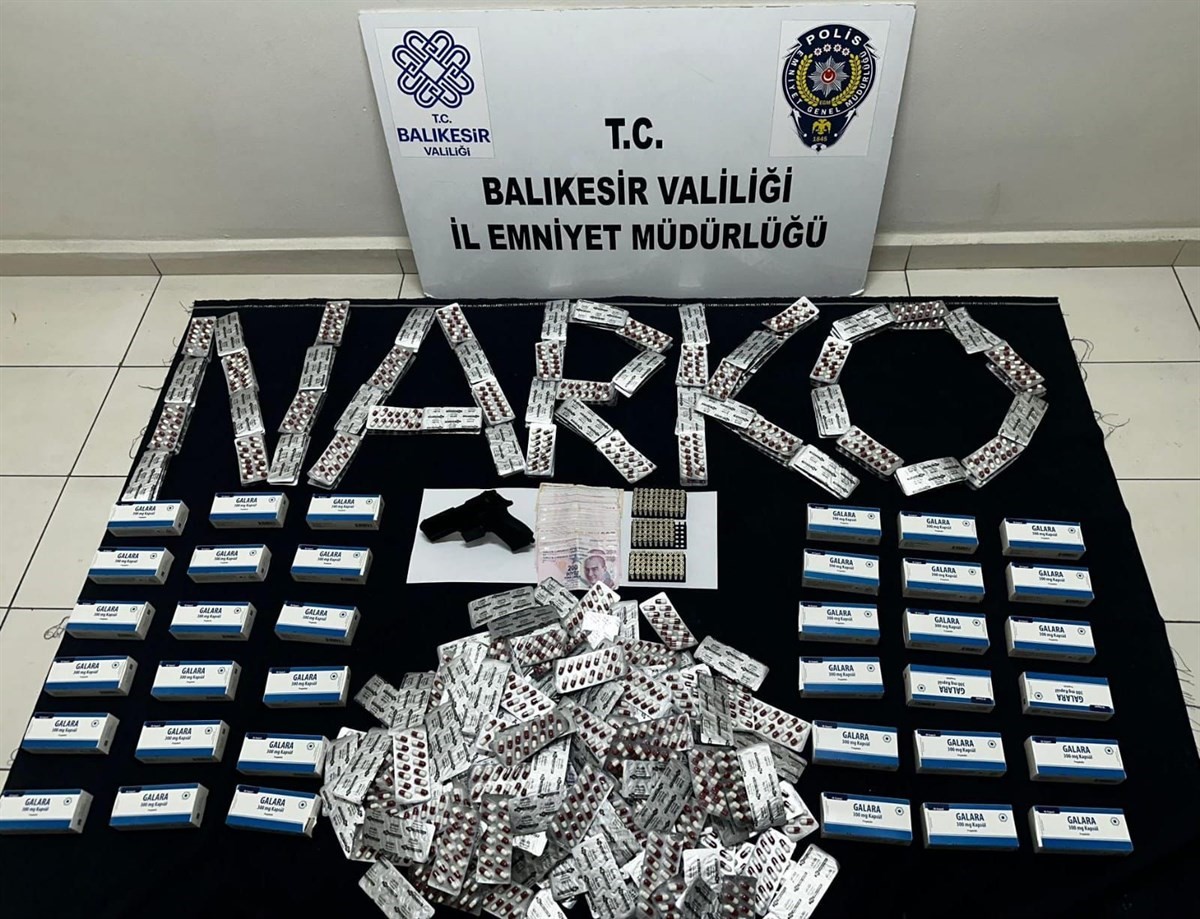 Balıkesir’de uyuşturucu operasyonu Balıkesir İl Emniyet Müdürlüğü, 2 ayrı operasyonda 3 şüpheli şahısın araç