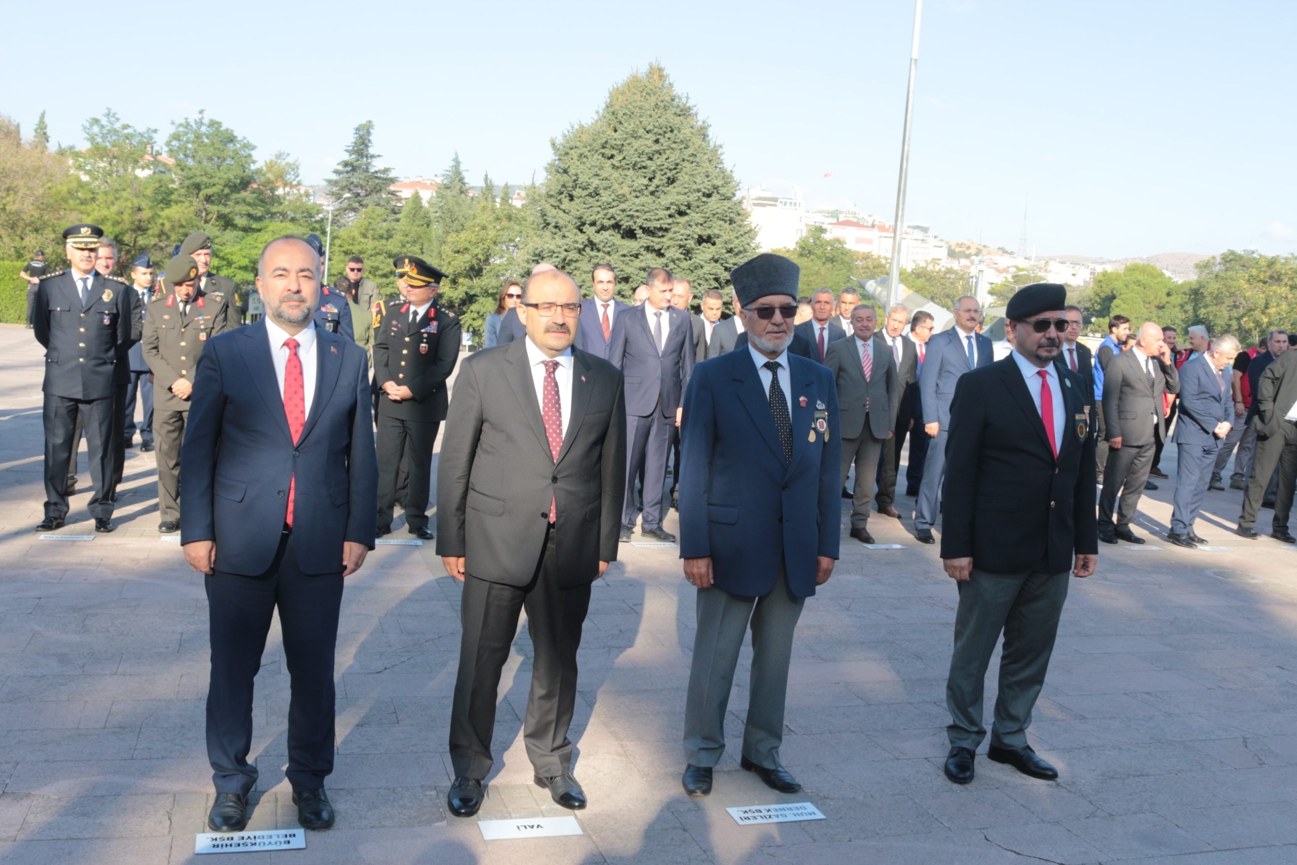 TBMM tarafından Mustafa Kemal Atatürk’e Mareşallik rütbesi ve Gazilik Unvanının