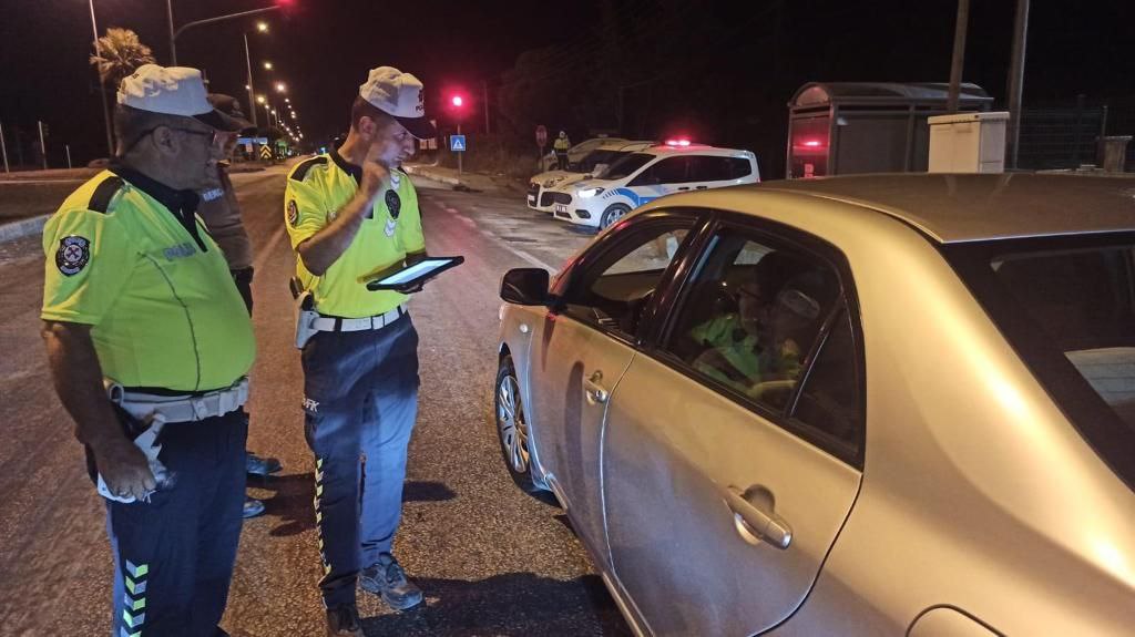 Balıkesir’in Gönen ilçesinde Gönen Kaymakamlığı ilçe Emniyet Müdürlüğü trafik ekipleri
