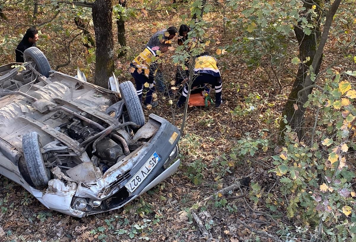 Gönen’de takla atan otomobilde bulunan 5 kişi yaralandı Balıkesir’in Gönen ilçesinde meydana gelen trafik kazasında takla atan otomobilde