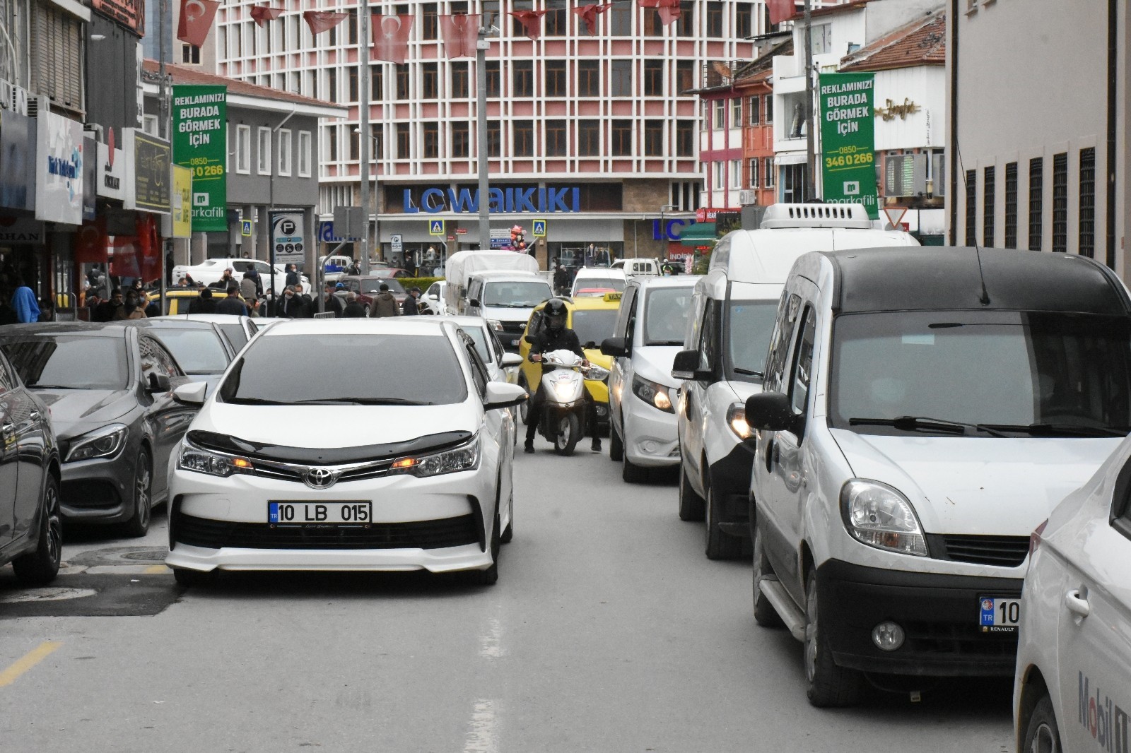 Balıkesir’de Eylül ayında trafiğe kayıtlı araç sayısı artarak 576 bin