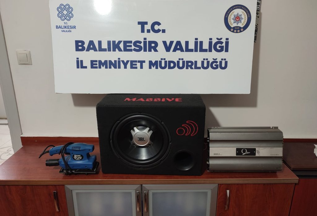 Bandırma’da yaşanan 3 ayrı hırsızlık olayından aranan şahıslar yakalandı. Bandırma’da