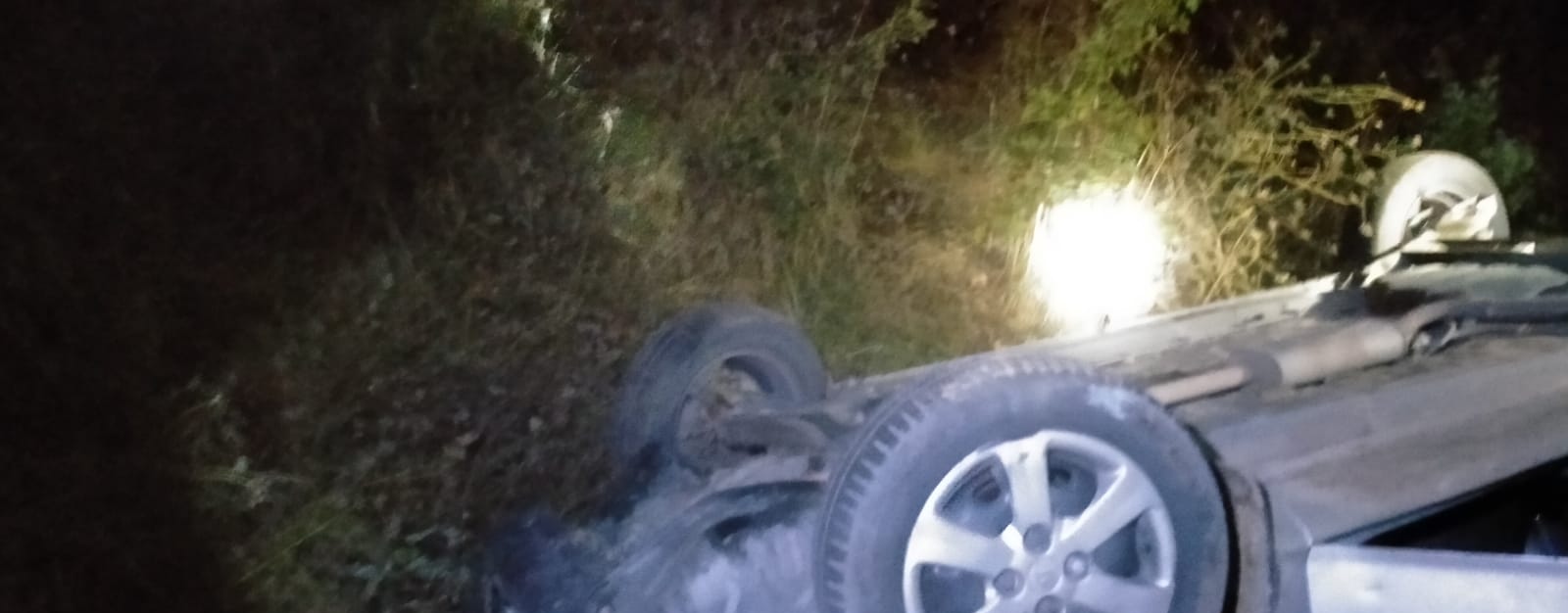 Balıkesir’in Gönen ilçesinde Gündoğan Mahallesi mevkiinde meydana gelen trafik kazasında
