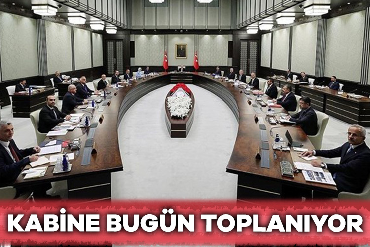 Kabine bugün Erdoğan başkanlığında toplanıyor! Gündem: Emekli maaşları Cumhurbaşkanlığı Kabinesi bugün Beştepe’de toplanacak. Cumhurbaşkanı Erdoğan’ın Başkanlığındaki toplantıda emekli