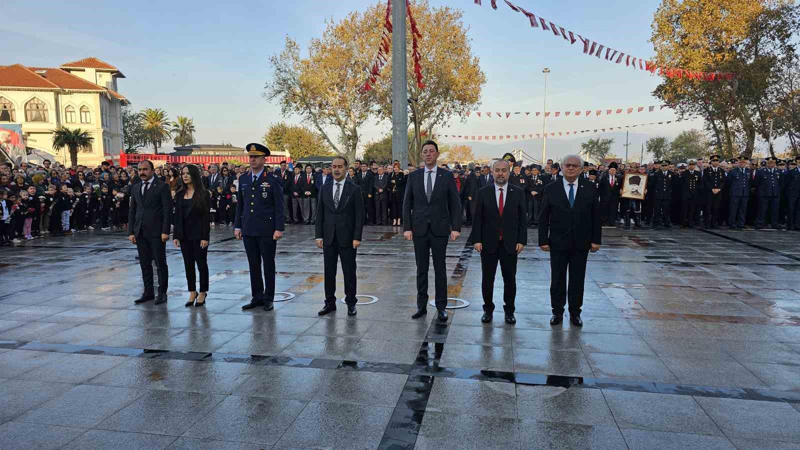 Balıkesir’in Bandırma ilçesinde Büyük Önder Mustafa Kemal Atatürk’ün, aramızdan ayrılışının