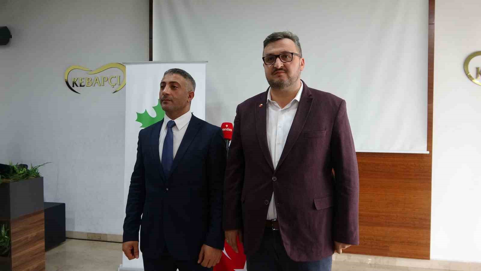 Gelecek Partisi Balıkesir İl Başkanı Burhan Deniz ve Saadet Partisi