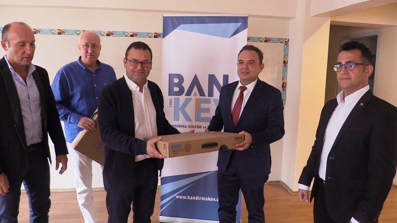 Bandırma’da devlet okullarına vakıftan, bilgisayar desteği Balıkesir’in Bandırma ilçesinde, Bandırma Kültür ve Eğitim Vakfı, Yönetim Kurulu
