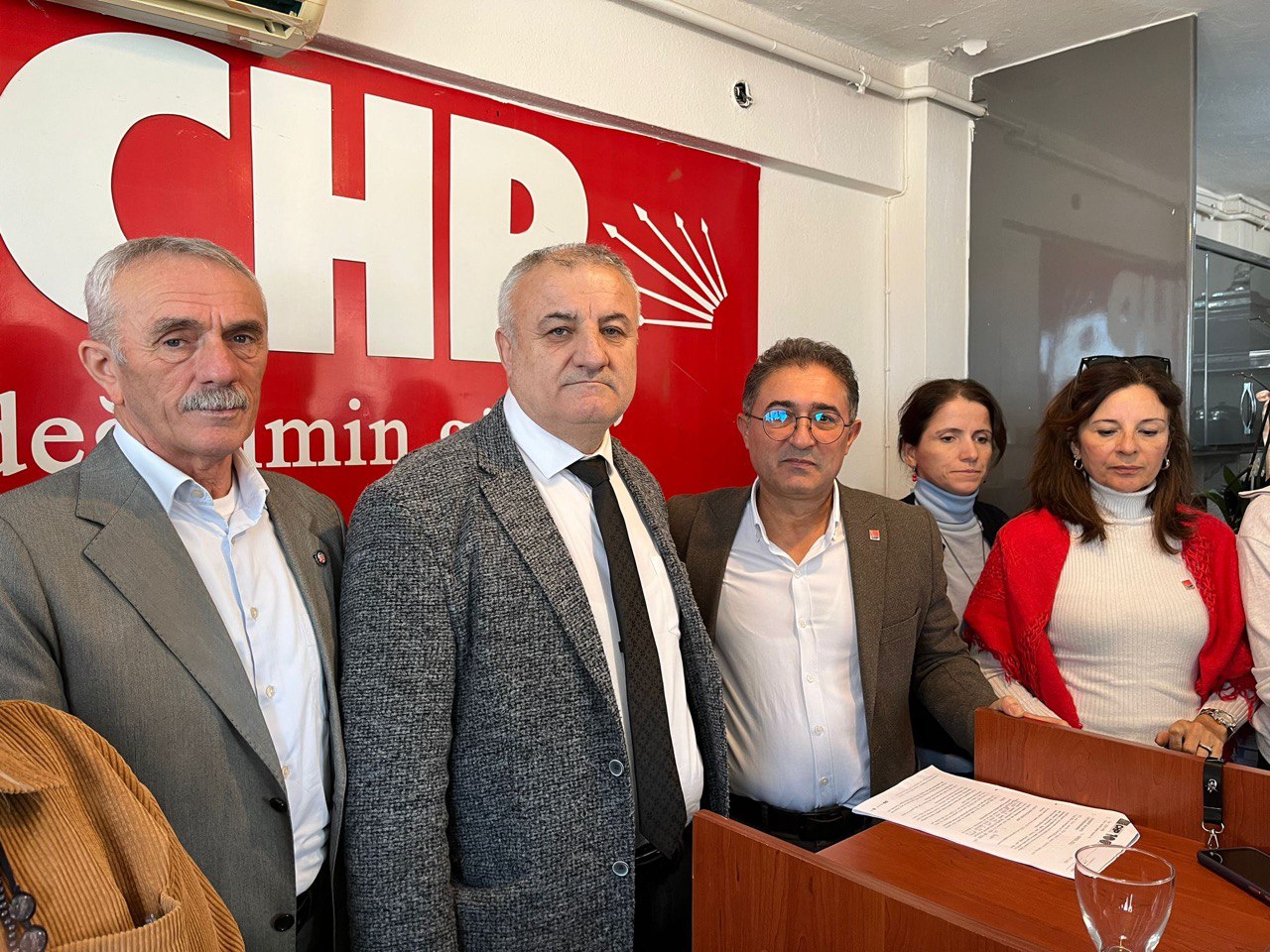AYDIN AKBAL ADAY ADAYLIĞINDAN ÇEKİLDİ CHP’den Bandırma Belediye Başkanlığı’na aday adayı olan Aydın Akbal, bugün