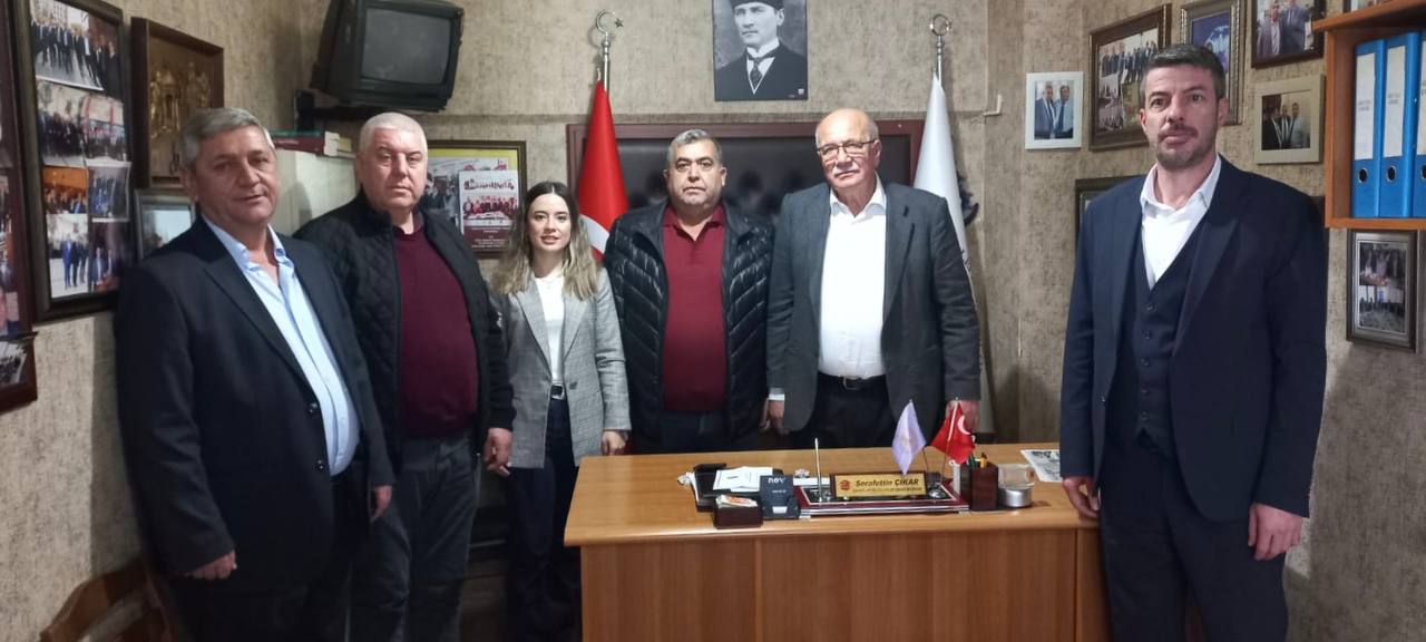 BESOB BAŞKANI FEHMİ ERDEM BANDIRMA’DA ODA BAŞKANLARINI DİNLEDİ Balıkesir Esnaf ve Sanatkarları Odaları Birliği (BESOB) Başkanı Fehmi Erdem,