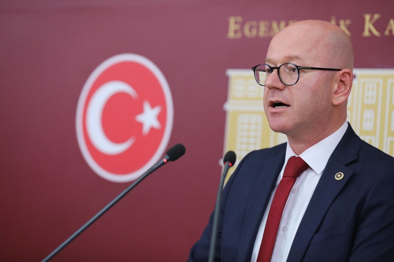 KURAKLIK YAŞANIYOR BASKİ İSE UYUYOR CHP Balıkesir Milletvekili Serkan Sarı, Cumhurbaşkanı Recep Tayyip Erdoğan’ı dinlemeyen