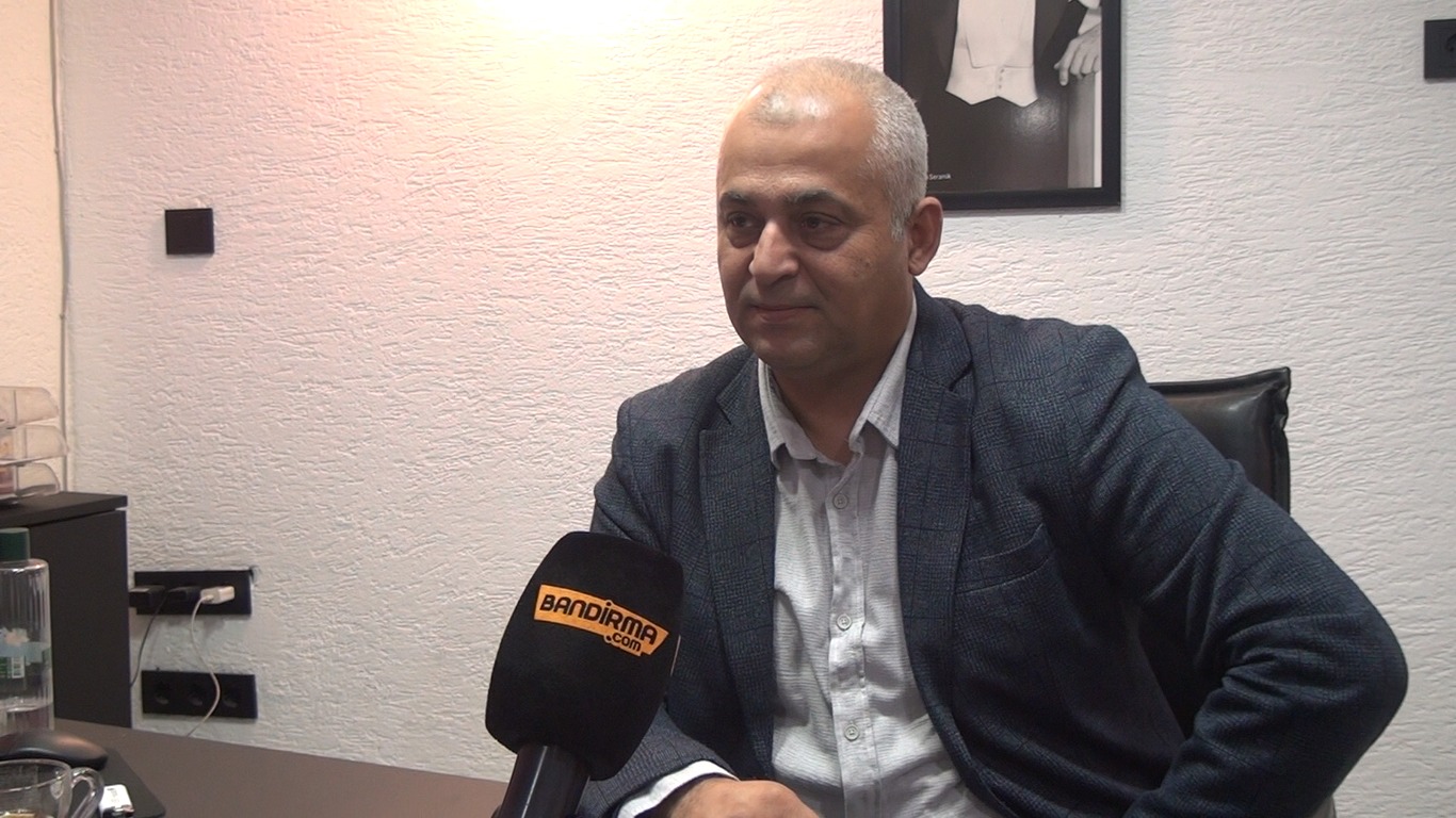 Cumhuriyet Halk Partisi’nden Bandırma Belediye Başkanlığı’na aday adaylığını açıklayan Mustafa