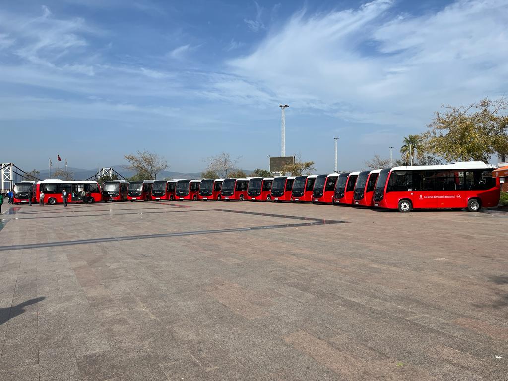 Balıkesir Büyükşehir Belediye Başkanı Yücel Yılmaz, Balıkesir ve Bandırma’da 9.5