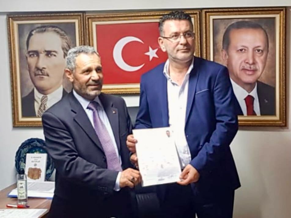 Erdek Ak Parti belediye başkan aday adaylarından Kağan Keskin başvurusunu