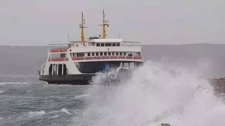 Erdek ve adalar feribot seferleri iptal edild Erdek’te Adalara arabalı