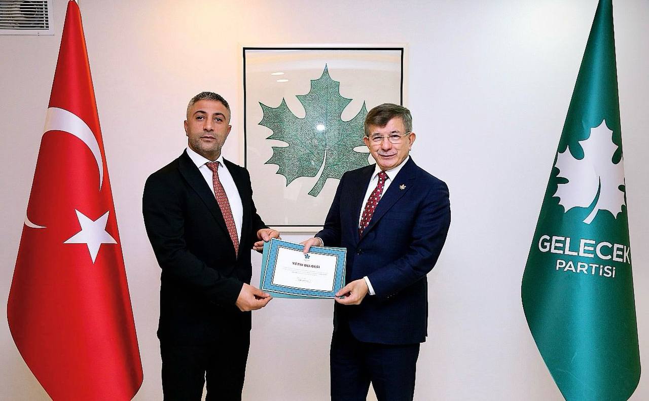 Bandırma’nın tanınan iş insanı Burhan Deniz, Gelecek Partisi Balıkesir İl