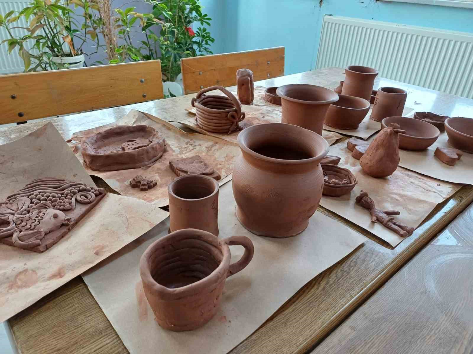 Balıkesir’in Bandırma ilçesinde, Bandırma Mesleki ve Teknik Anadolu Lisesi öğrencileri