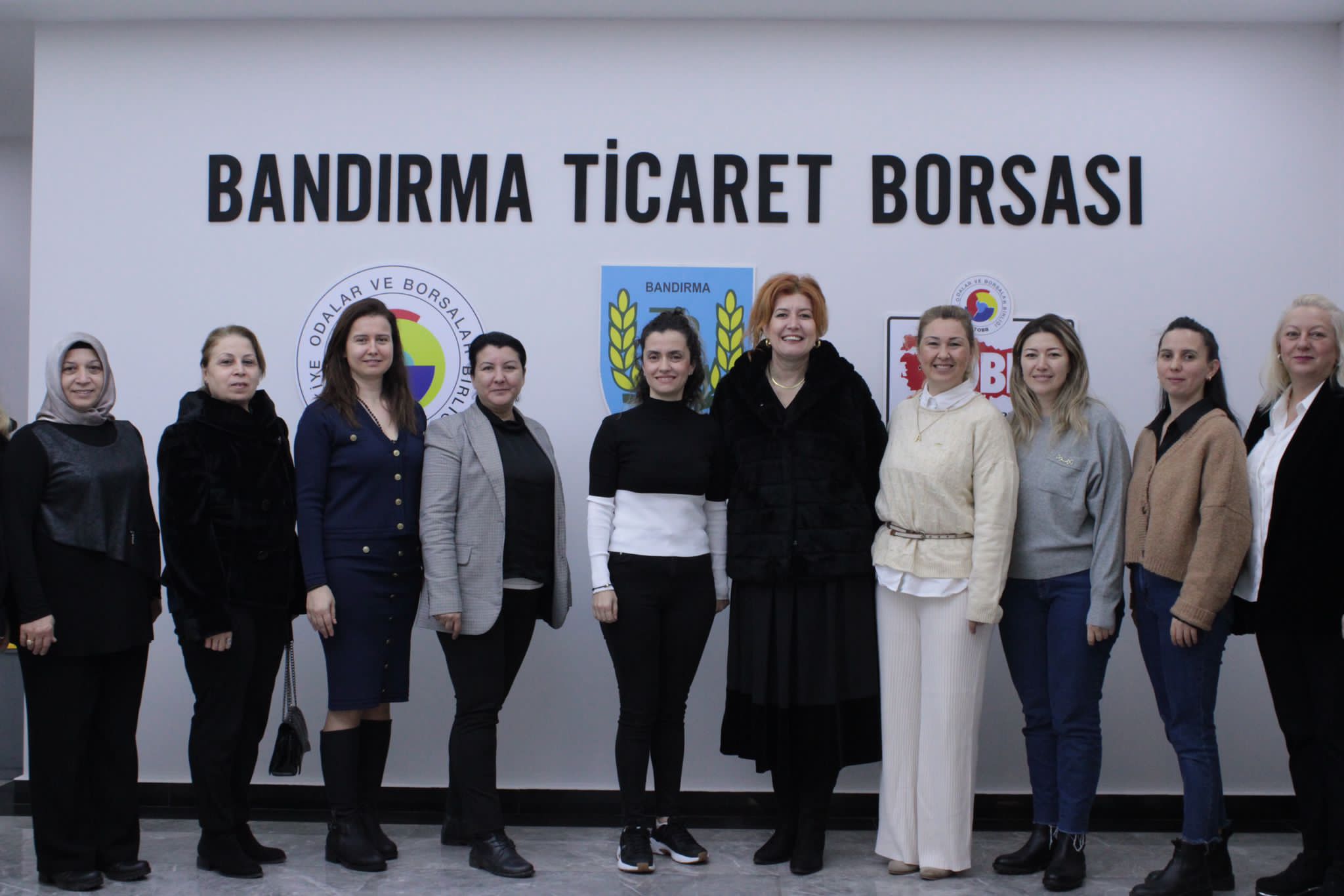 OYA YÜCEL KADIN GİRİŞİMCİLERLE BULUŞTU Ak Parti Bandırma Belediye Başkan Aday Adayı, ilçenin güçlü kadın