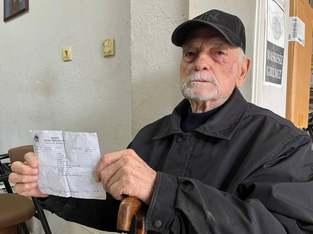 NASIL OLUR DEMEYİN! 55 LİRALIK SU KULLANIMI İÇİN 180 LİRA ÖDEDİ Kontörlü su sayacına 55 liralık su yükleten vatandaş, 180 liralık