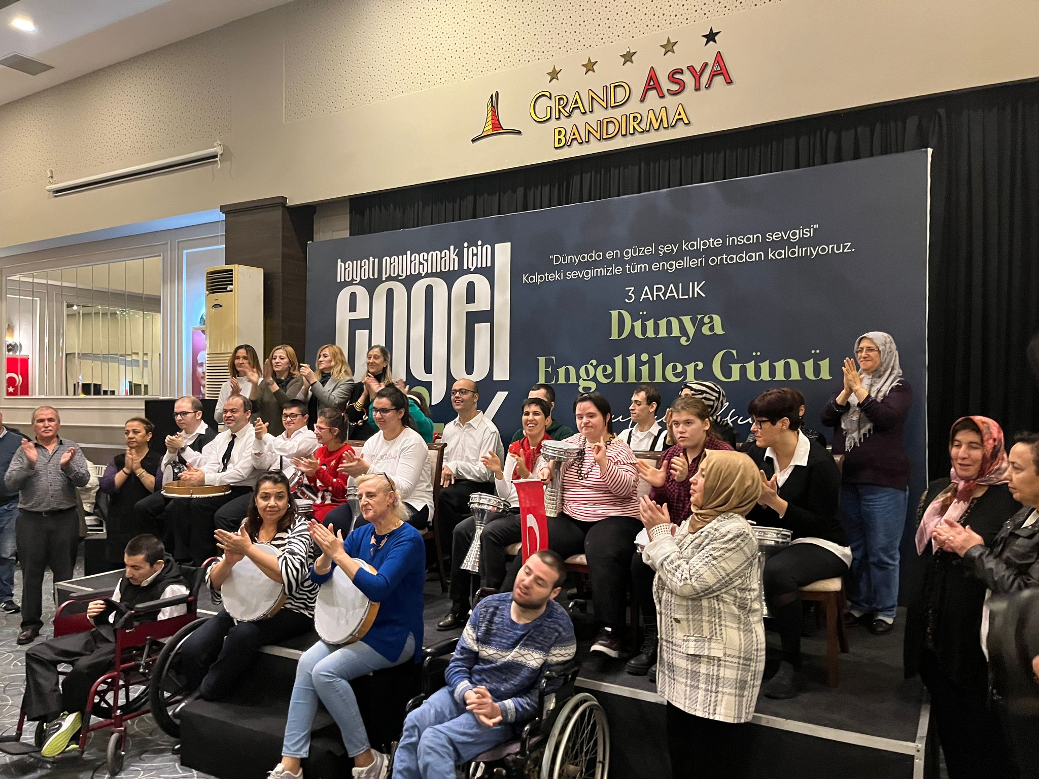 Bandırma Belediyesi, “3 Aralık Dünya Engelliler Günü” nedeniyle özel birey