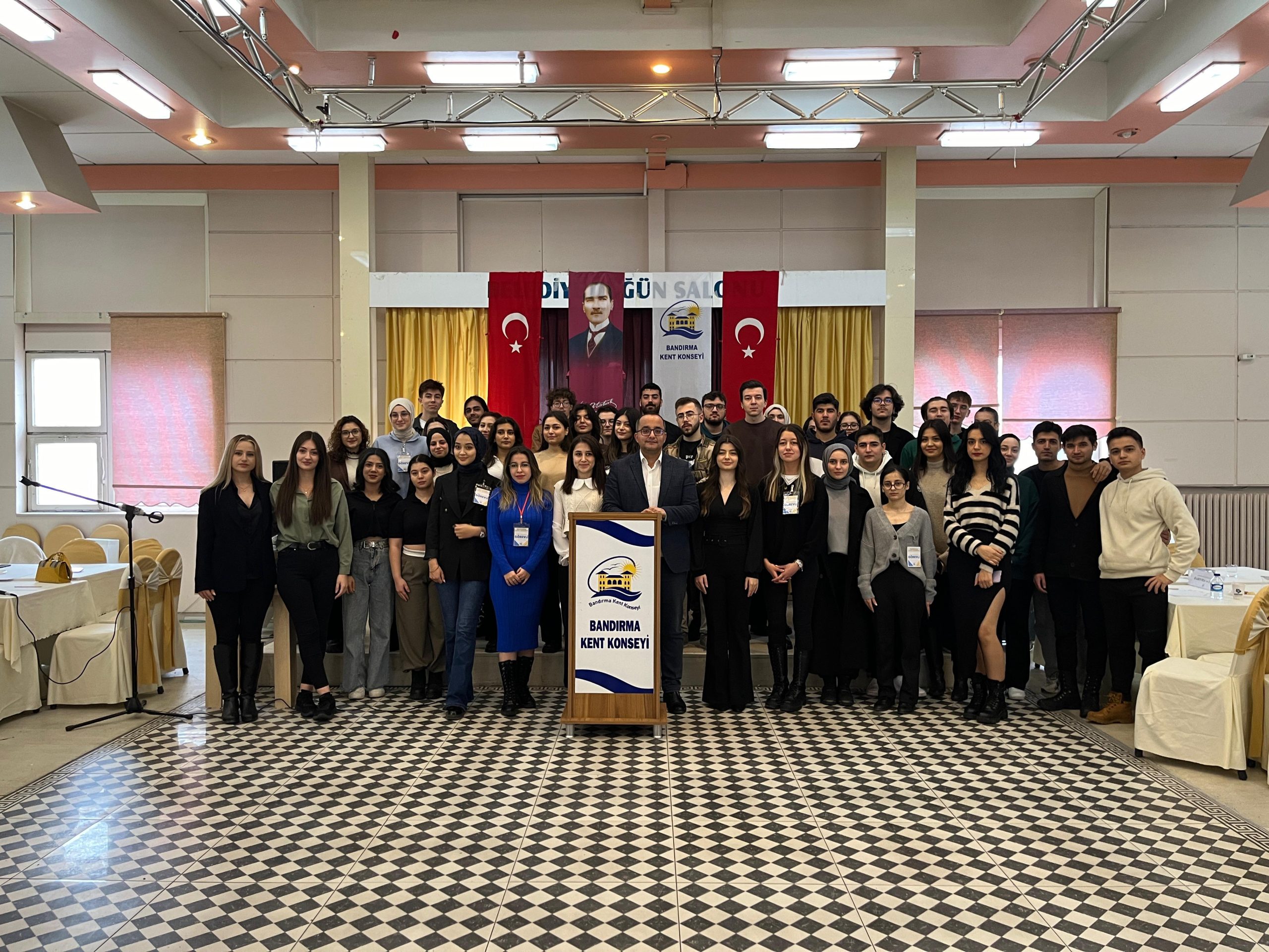 Bandırma Kent Konseyi, Bandırma Onyedi Eylül Üniversitesi öğrencileriyle ” Serbest