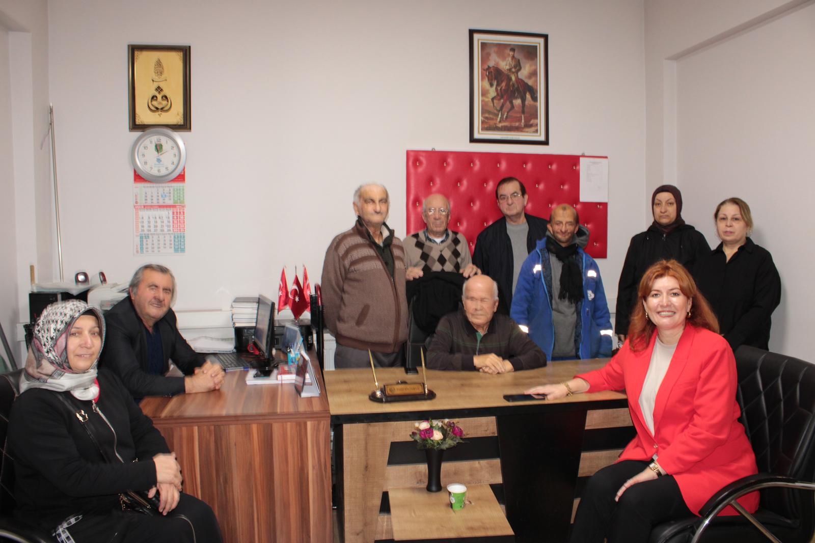 AK PARTİ Belediye Başkan Aday Adayı Oya YÜCEL hız kesmeden