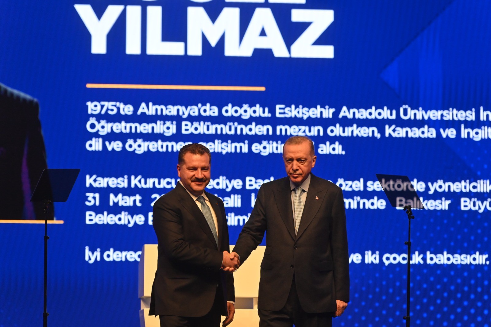 AK Parti’nin Balıkesir Büyükşehir Belediye Başkan Adayı Yücel Yılmaz Cumhurbaşkanı ve AK Parti Genel Başkanı Recep Tayyip Erdoğan, Balıkesir